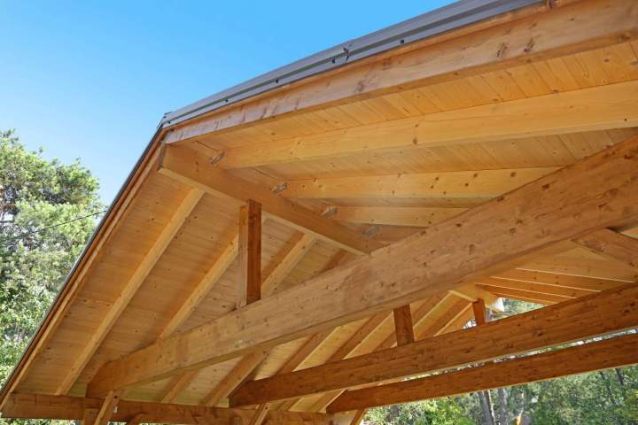 Construction carport en bois Houches